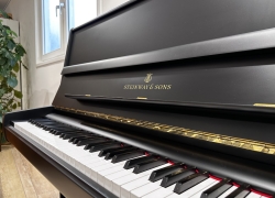 steinway sons piano model v zwart mat 6